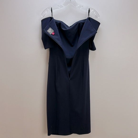 Vince Camuto Navy Off The Shoulder Sheath Dress Size 6 Ruching Elegant Cocktail - Picture 2 of 14